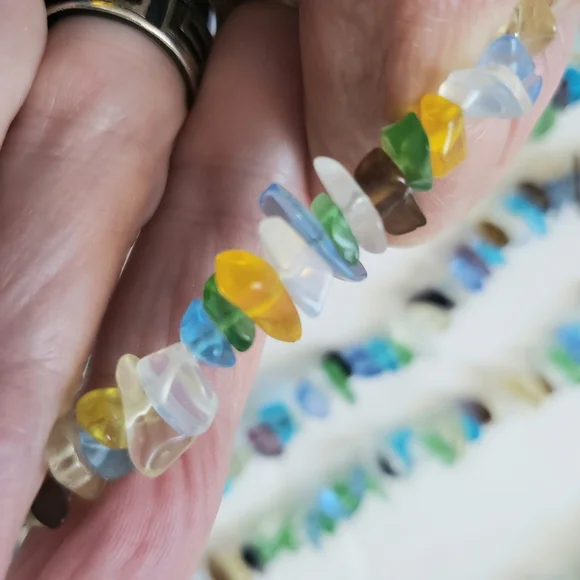 Two Long Strands Stone/ Glass Chips - Picture 8 of 12